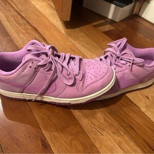Nike Women's Low-Top Sneakers in Lilac
